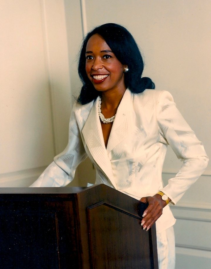 A photo of American ophthalmologist, scientist, and humanitarian Dr. Patricia Bath.